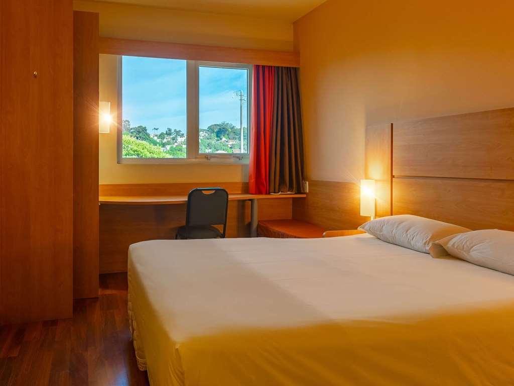 Hotel Ibis Novo Hamburgo Habitación foto